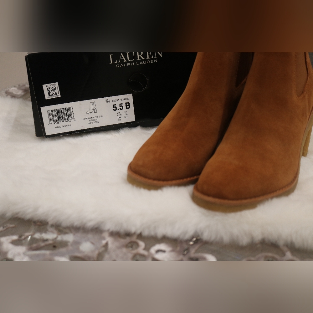 Lauren Ralph Lauren Marianna Womens Suede Chelsea Boots, 5.5B - Picture 9 of 9